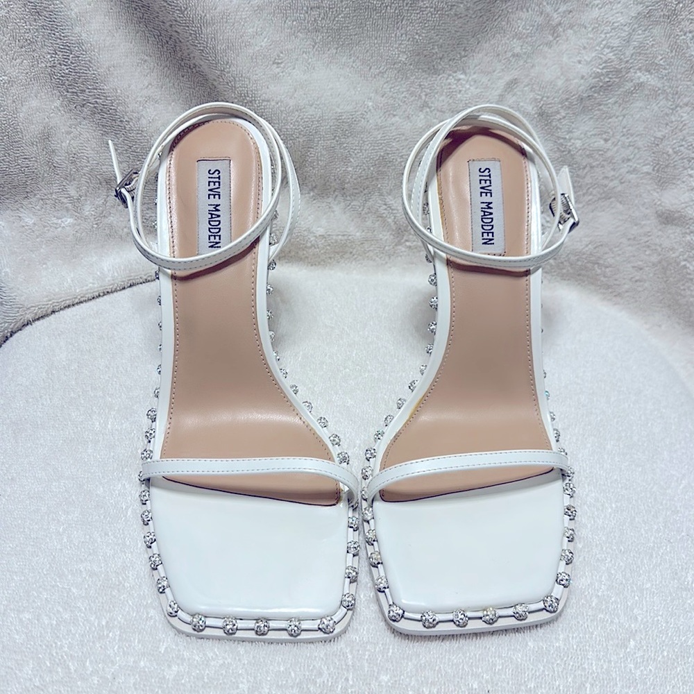 Women’s White Sandals | Size 10 | by Steve Madden